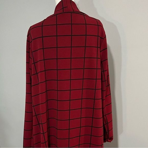 Boohoo red and black windowpane duster size 18 EUC lightweight - Picture 10 of 13